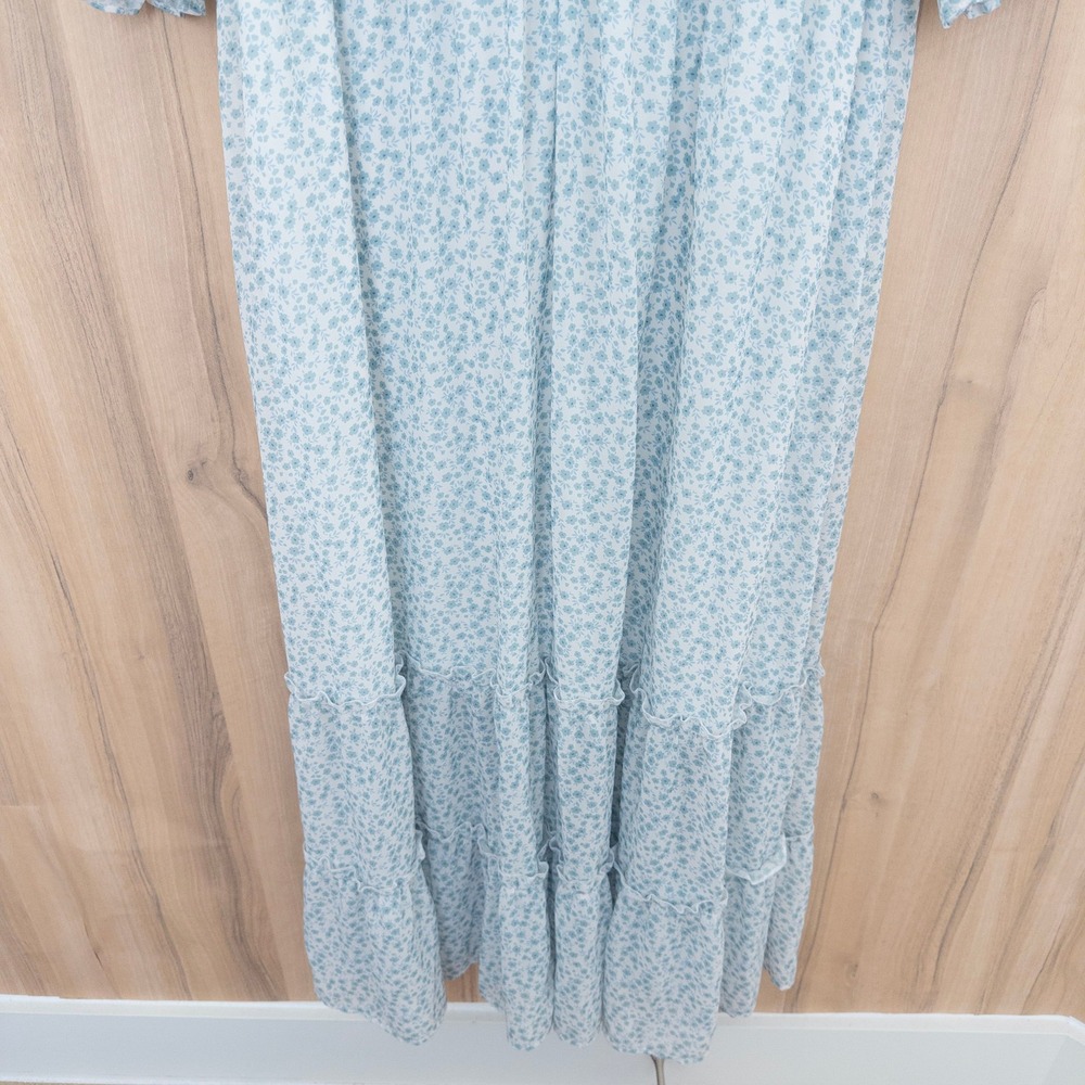 Arula Floral Maxi Dress Size 1X Blue Tiered Smocked Cottage Boho Prairie Flowy - Picture 3 of 8